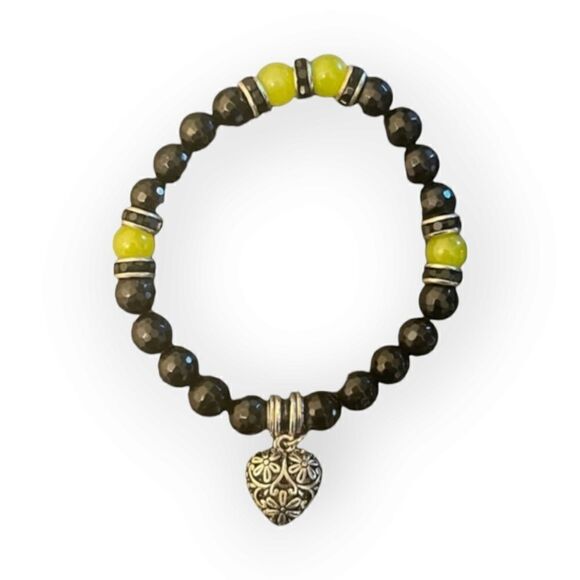 Black and Green Beaded Heart Charm Bracelet - Picture 1 of 6